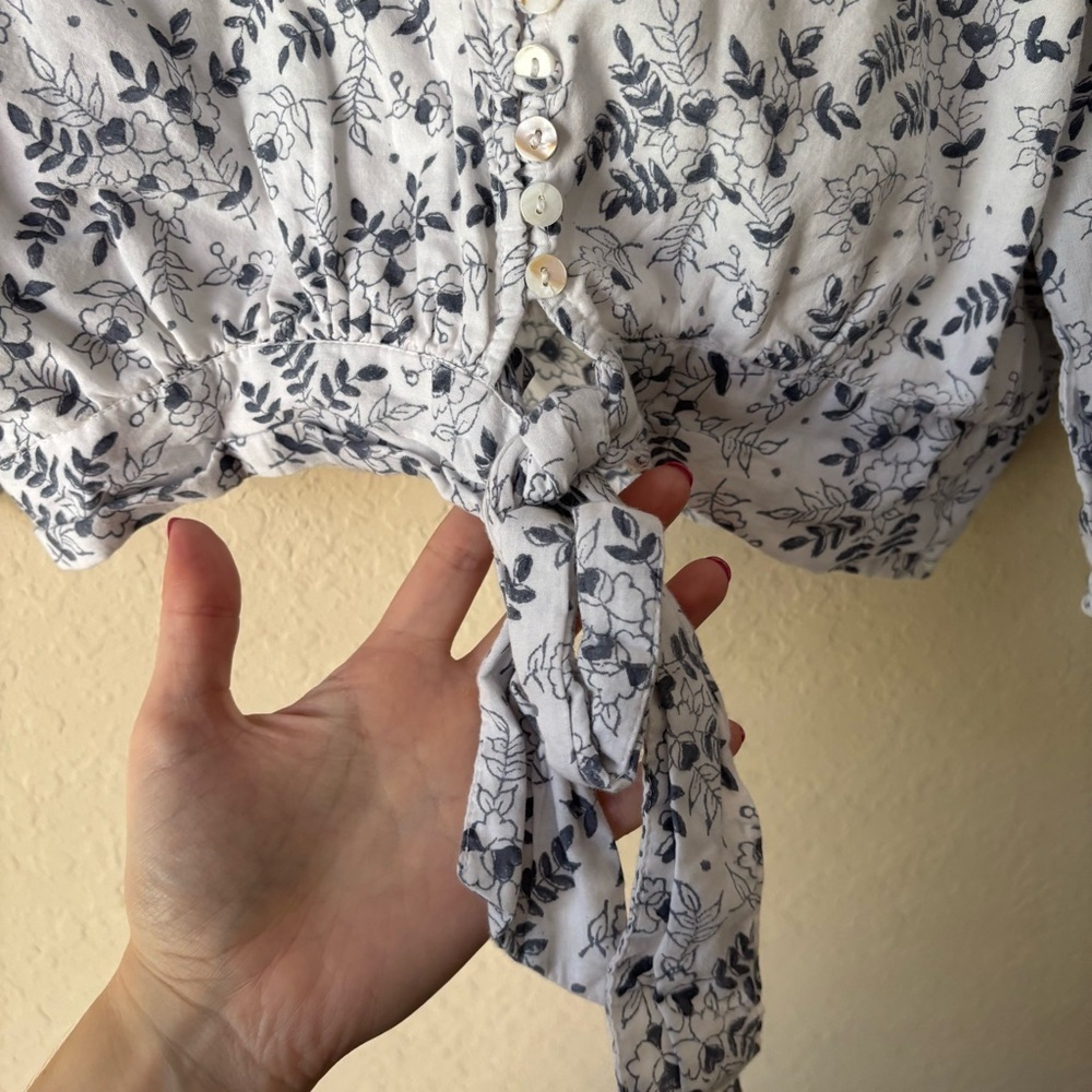 Cleobella | Women's Organic Cotton Floral Cropped 3/4 Sleeve Blouse Size Large - Picture 4 of 9
